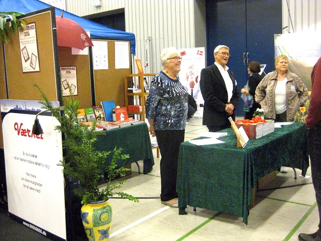 Formand for Paraplyen, Anne Christensen, arkivleder i Hvidebæk lokalarkiv Jens Birk Kristoffersen, Tove Tieldow fra Høng og Jens Jakob Gross fra Kalundborg længst til højre. Foto: Inga Jensen